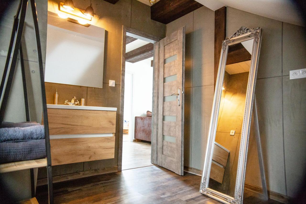 Apartmany Pod Klingerom บันสกา ชีอาว์นีซา ภายนอก รูปภาพ